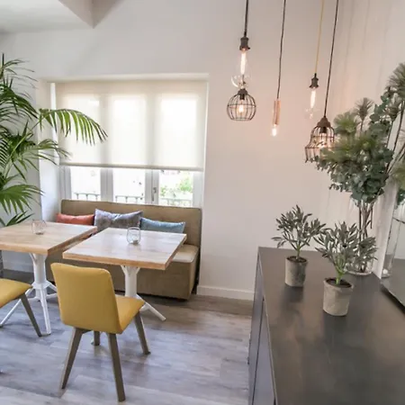 بوتيك تياترو رومانو 2*